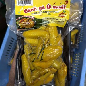 Cánh gà ủ muối