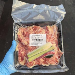 Đùi gà thái sẵn sả ớt