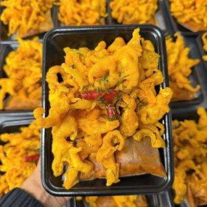 Chân gà ủ muối rút xương